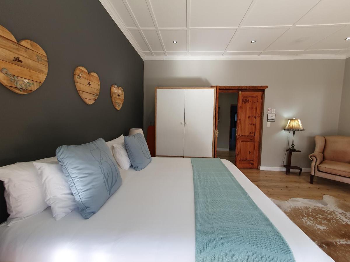 Two Fat Owls Guesthouse Джордж Екстер'єр фото