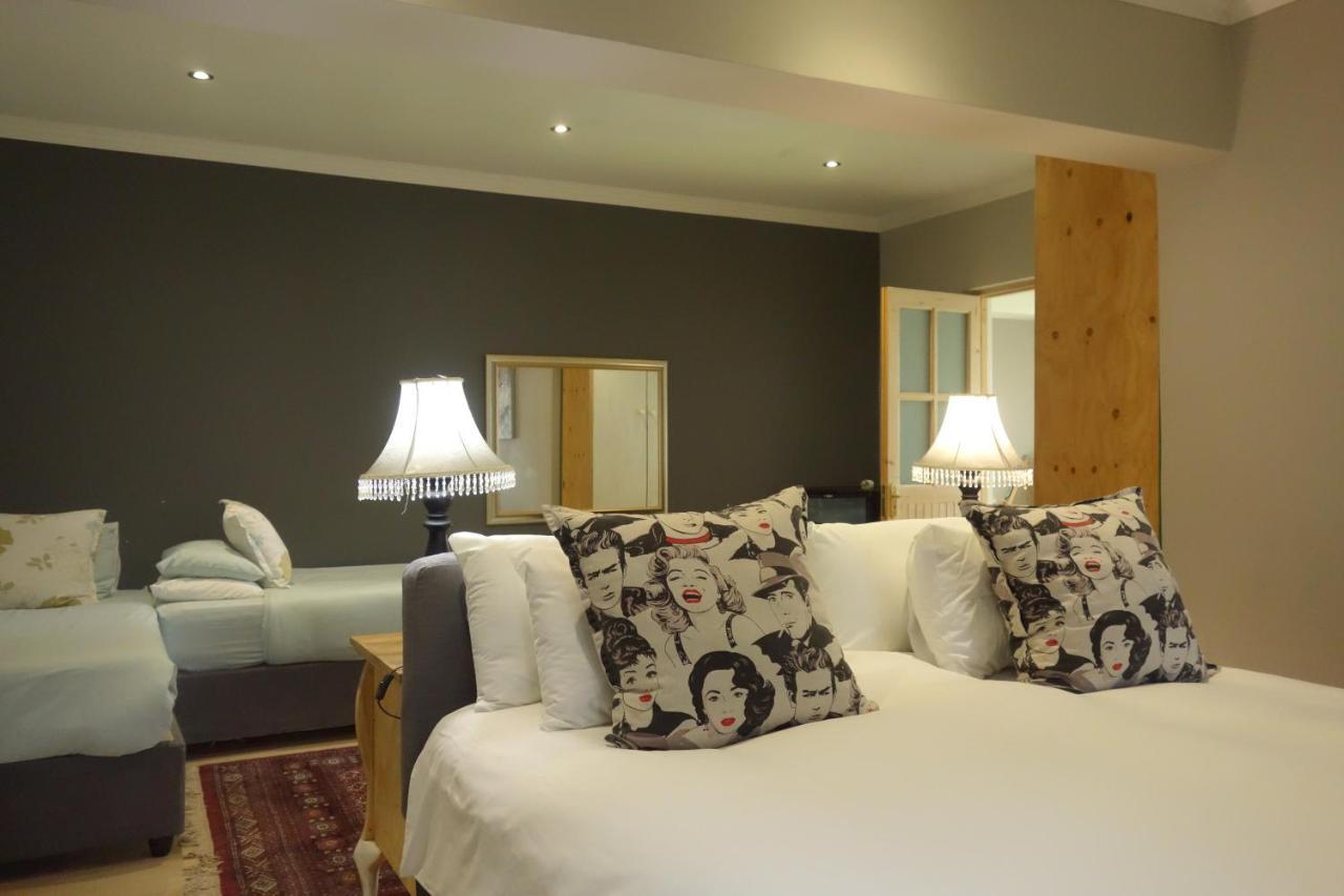 Two Fat Owls Guesthouse Джордж Екстер'єр фото