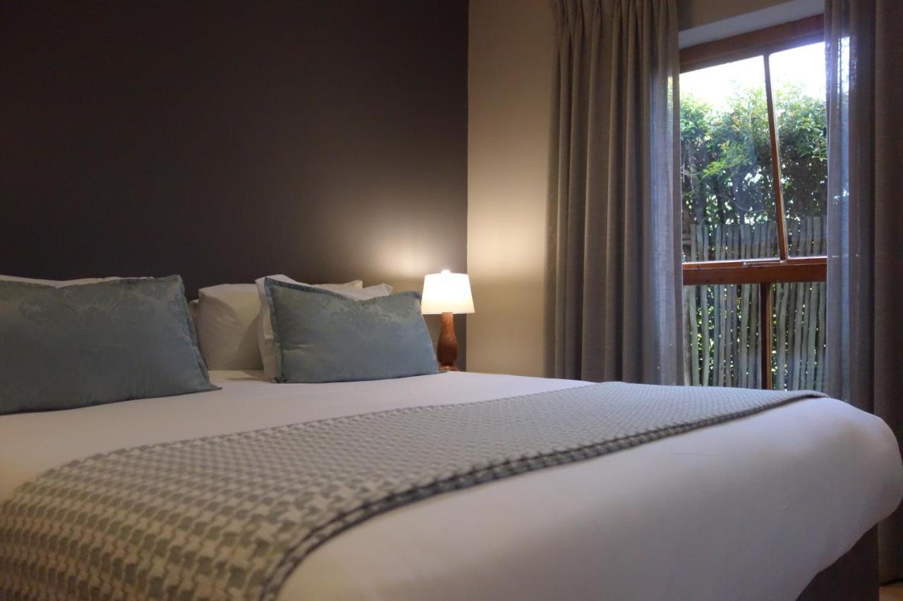 Two Fat Owls Guesthouse Джордж Екстер'єр фото
