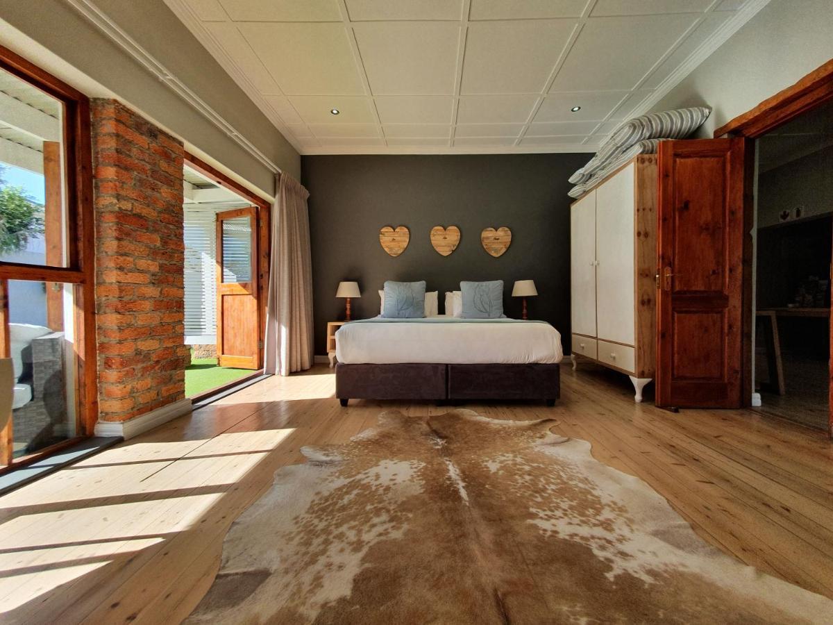 Two Fat Owls Guesthouse Джордж Екстер'єр фото